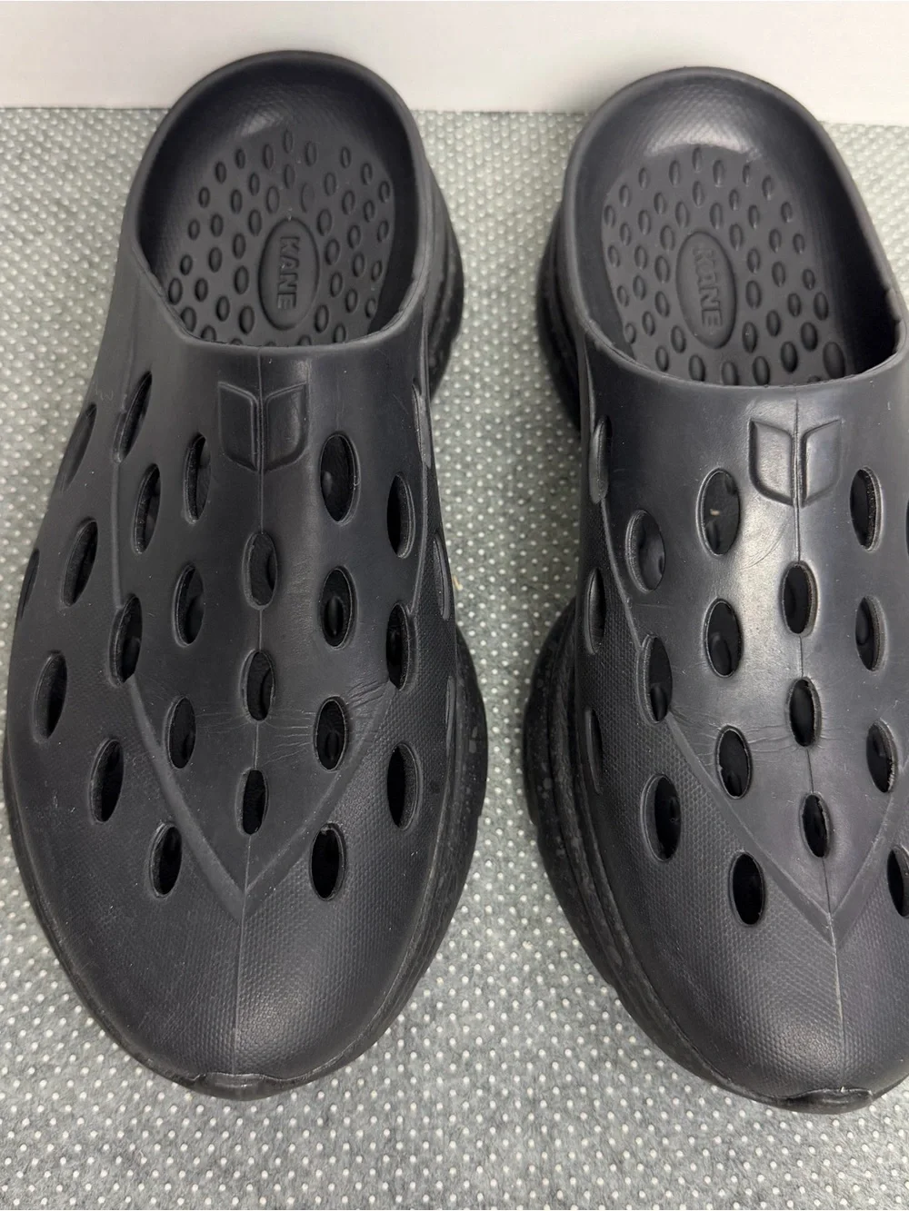 Kane Footwear comfortable black